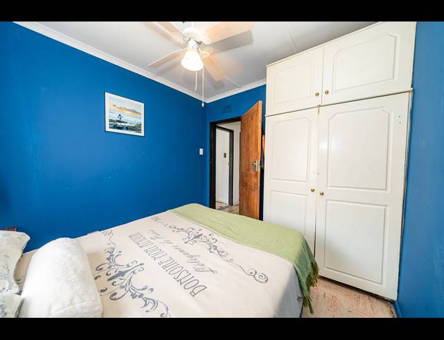 3 BEDROOM FREESTANDING FOR SALE IN MINNEBRON